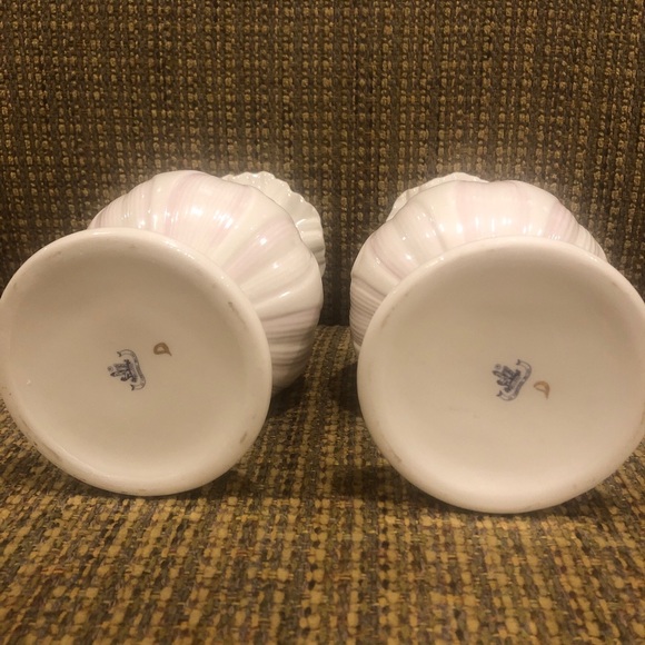 Belleek Lotus Blossom vases - Picture 2 of 4